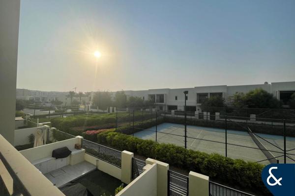 Single Row| Landscaped Garden | Spacious